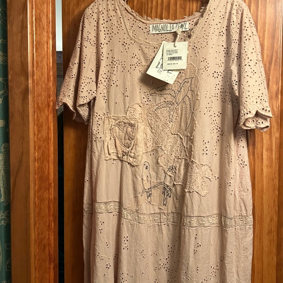 Magnolia Pearl high low dress or long shirt to wear over jeans - Picture 8 of 12